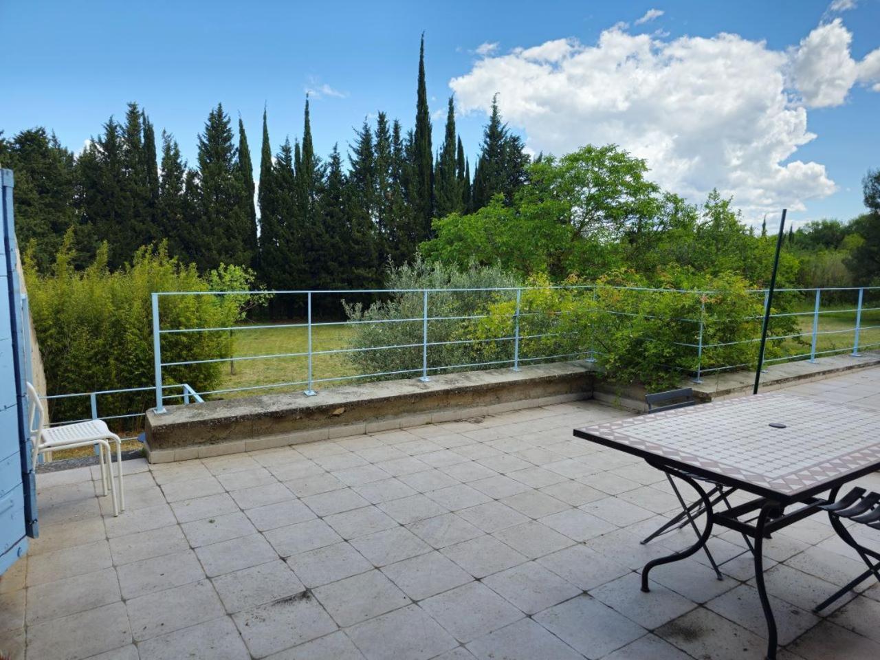 Ancien Mas Du Moulin Bed & Breakfast Eygalieres  Exterior photo
